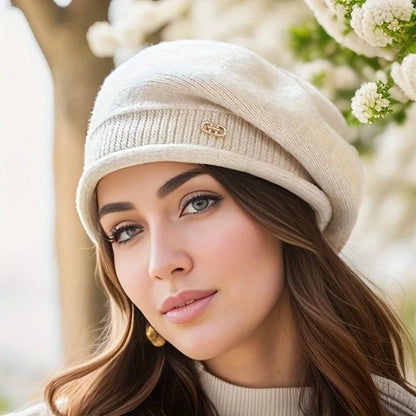 Women's Stretchy Fleece Beanie Hat with Pocket, Soft and Cozy Acrylic Knit Cap for Autumn and Winter