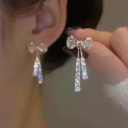 New Fashion Trend Unique Design Elegant and Exquisite Zircon Leaf Earrings For Women Jewelry Wedding Party Premium Gifts