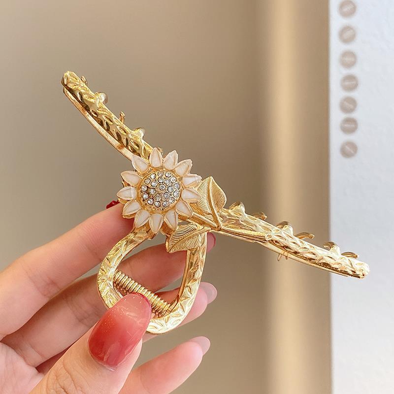 Temperament Sunflower Hairpin Female Disc Hair Summer Head Elegant Catch Shark Clip Large Metal Clip Headdress