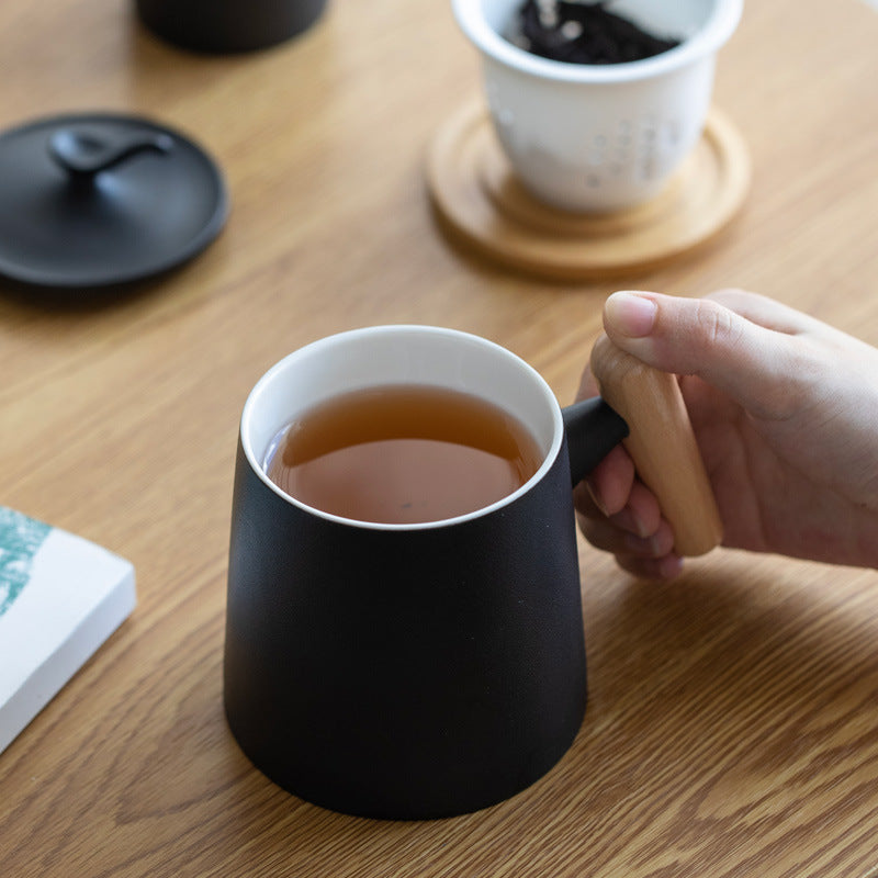 Ceramic Mug, Office Water Cup, Creative Wooden Handle With Lid, Large Capacity Tea And Water Separate Tea Cup, Men&#039;s And Women&#039;s Personal Cup