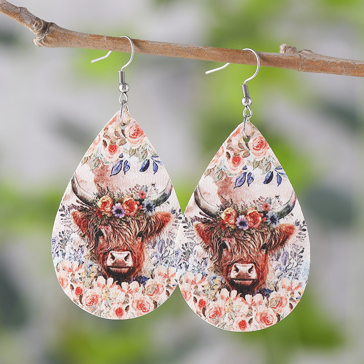 Cowboy Jewelry Highland Cow Flower Cow Head Earrings Double-sided PU Leather Water Drop Earrings Earrings