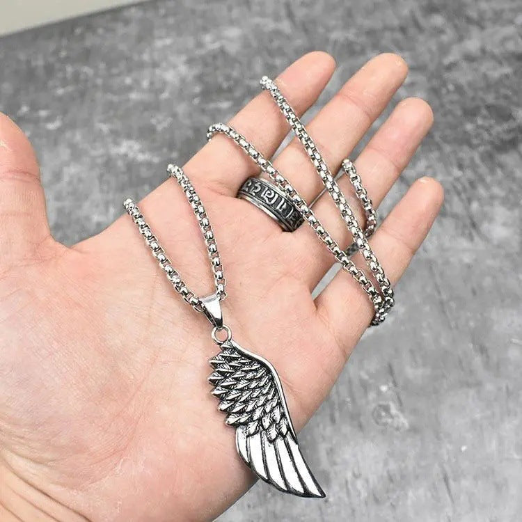 European And American Ins Retro Feather Wings Necklace Male Hip-hop Simple Personality Long Pendant All-match Sweater Sweater Chain